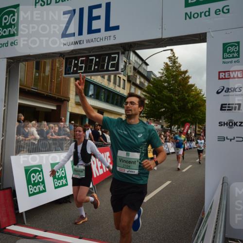 20.09.2026 - PSD Bank Halbmarathon LAZAROV Photography http://msf.ph/oto/10552619 20.09.2026 11:57:12 Ziel 1249, 1263, 1685, 1700, 1986, 2079, 2104, 2354, 2421, 2480, 3079, 3640, 3784, 3927, 4302, 4464, 4671, 4752, 4753 meine-sportfotos.de