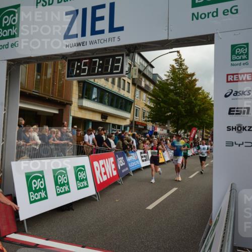 20.09.2026 - PSD Bank Halbmarathon LAZAROV Photography http://msf.ph/oto/10552623 20.09.2026 11:57:12 Ziel 1249, 1263, 1685, 1700, 1986, 2079, 2104, 2354, 2421, 2480, 3079, 3640, 3784, 3927, 4302, 4464, 4671, 4752, 4753 meine-sportfotos.de