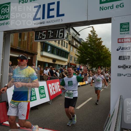 20.09.2026 - PSD Bank Halbmarathon LAZAROV Photography http://msf.ph/oto/10552631 20.09.2026 11:57:15 Ziel 1019, 1249, 1263, 1685, 1700, 1986, 2104, 2354, 2421, 2480, 3640, 3645, 4302, 4464, 4671, 4724, 4752 meine-sportfotos.de