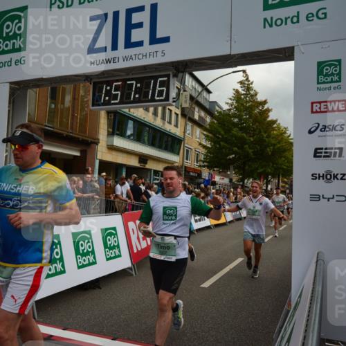 20.09.2026 - PSD Bank Halbmarathon LAZAROV Photography http://msf.ph/oto/10552632 20.09.2026 11:57:16 Ziel 1019, 1092, 1249, 1263, 1685, 1700, 1986, 2104, 2421, 2480, 3640, 3645, 4295, 4302, 4464, 4531, 4724, 4752 meine-sportfotos.de