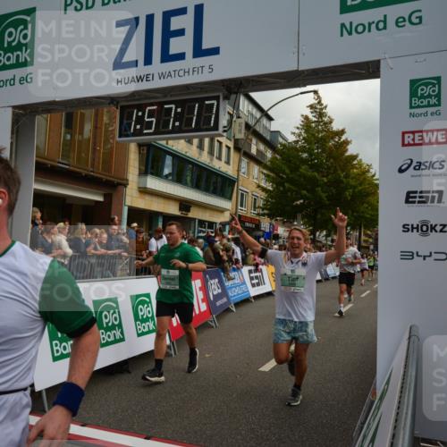 20.09.2026 - PSD Bank Halbmarathon LAZAROV Photography http://msf.ph/oto/10552636 20.09.2026 11:57:16 Ziel 1019, 1092, 1249, 1263, 1685, 1700, 1986, 2104, 2421, 2480, 3640, 3645, 4295, 4302, 4464, 4531, 4724, 4752 meine-sportfotos.de
