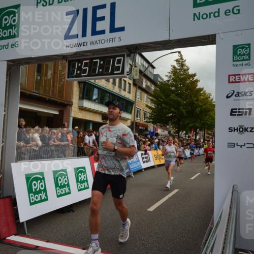 20.09.2026 - PSD Bank Halbmarathon LAZAROV Photography http://msf.ph/oto/10552645 20.09.2026 11:57:18 Ziel 1019, 1092, 1249, 1263, 1685, 1700, 1791, 1986, 2104, 2421, 2480, 3640, 3645, 4295, 4302, 4464, 4531, 4724 meine-sportfotos.de