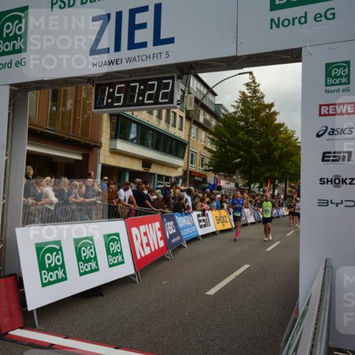 20.09.2026 - PSD Bank Halbmarathon LAZAROV Photography http://msf.ph/oto/10552657 20.09.2026 11:57:21 Ziel 1019, 1092, 1249, 1263, 1332, 1685, 1791, 1986, 2421, 2480, 3640, 3645, 4295, 4302, 4464, 4531, 4724 meine-sportfotos.de