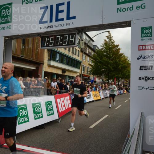 20.09.2026 - PSD Bank Halbmarathon LAZAROV Photography http://msf.ph/oto/10552683 20.09.2026 11:57:33 Ziel 1019, 1092, 1332, 1761, 1791, 2052, 2148, 3008, 3029, 3256, 3260, 4295, 4489, 4531 meine-sportfotos.de