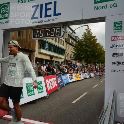 20.09.2026 - PSD Bank Halbmarathon LAZAROV Photography http://msf.ph/oto/10552695 20.09.2026 11:57:36 Ziel 1332, 1761, 2052, 2092, 2148, 2253, 2540, 3008, 3029, 3256, 3260, 3374, 4489 meine-sportfotos.de