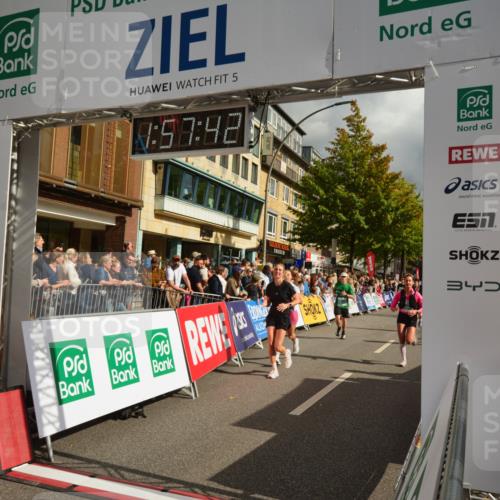 20.09.2026 - PSD Bank Halbmarathon LAZAROV Photography http://msf.ph/oto/10552704 20.09.2026 11:57:41 Ziel 1052, 1301, 1711, 1761, 2052, 2092, 2148, 2253, 2540, 3008, 3256, 3260, 3374, 3624, 3935, 4489 meine-sportfotos.de