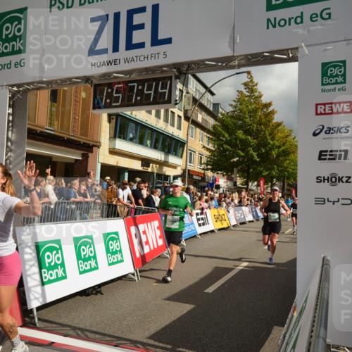 20.09.2026 - PSD Bank Halbmarathon LAZAROV Photography http://msf.ph/oto/10552710 20.09.2026 11:57:43 Ziel 1052, 1301, 1711, 1761, 2052, 2092, 2148, 2253, 2540, 2846, 3256, 3260, 3374, 3624, 3935, 4489 meine-sportfotos.de