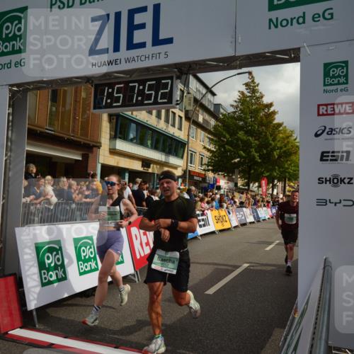 20.09.2026 - PSD Bank Halbmarathon LAZAROV Photography http://msf.ph/oto/10552736 20.09.2026 11:57:51 Ziel 1052, 1210, 1301, 1530, 1709, 1711, 2052, 2092, 2253, 2531, 2540, 2846, 3107, 3374, 3624, 3762, 3935, 3941, 4327, 4589, 4610 meine-sportfotos.de