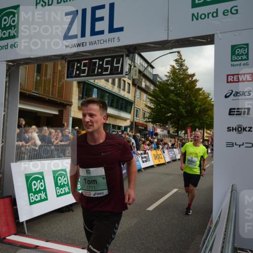 20.09.2026 - PSD Bank Halbmarathon LAZAROV Photography http://msf.ph/oto/10552743 20.09.2026 11:57:53 Ziel 1052, 1210, 1301, 1530, 1709, 1711, 2092, 2253, 2531, 2540, 2846, 2935, 3107, 3280, 3374, 3624, 3762, 3935, 3941, 4327, 4589, 4610 meine-sportfotos.de