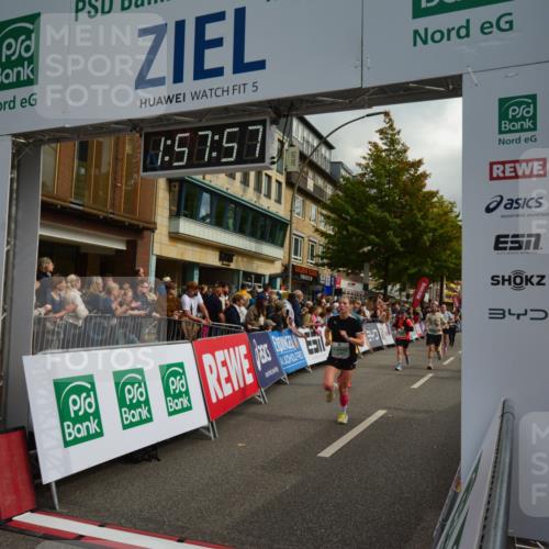 20.09.2026 - PSD Bank Halbmarathon LAZAROV Photography http://msf.ph/oto/10552813 20.09.2026 11:57:57 Ziel 1052, 1210, 1301, 1530, 1709, 1711, 2531, 2846, 2935, 3107, 3280, 3624, 3762, 3941, 4327, 4589, 4610 meine-sportfotos.de