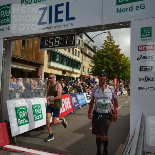 20.09.2026 - PSD Bank Halbmarathon LAZAROV Photography http://msf.ph/oto/10552845 20.09.2026 11:58:10 Ziel 1020, 1140, 1311, 1313, 1406, 1592, 2448, 2900, 2935, 2993, 3280, 4528, 4597, 4635 meine-sportfotos.de