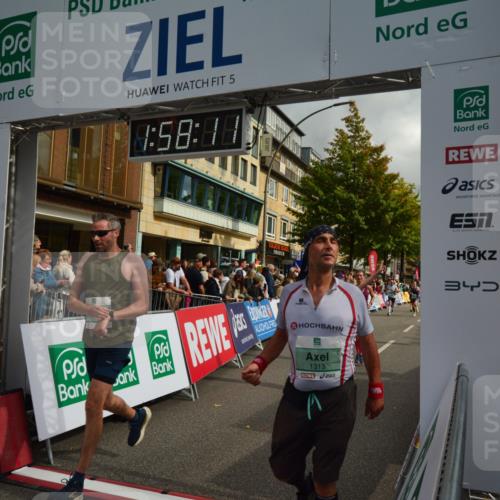 20.09.2026 - PSD Bank Halbmarathon LAZAROV Photography http://msf.ph/oto/10552847 20.09.2026 11:58:10 Ziel 1020, 1140, 1311, 1313, 1406, 1592, 2448, 2900, 2935, 2993, 3280, 4528, 4597, 4635 meine-sportfotos.de