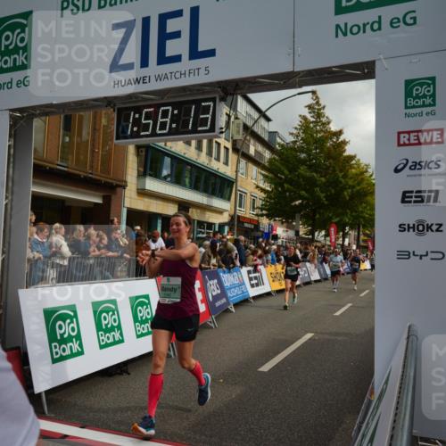 20.09.2026 - PSD Bank Halbmarathon LAZAROV Photography http://msf.ph/oto/10552856 20.09.2026 11:58:12 Ziel 1020, 1140, 1311, 1313, 1406, 1592, 2448, 2900, 2993, 4528, 4597, 4635, 4659 meine-sportfotos.de