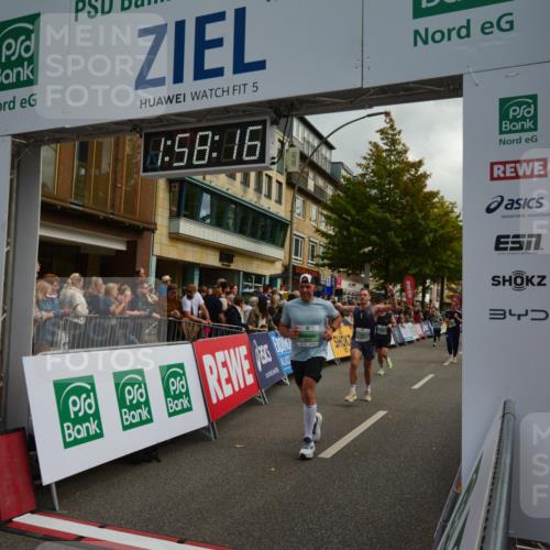 20.09.2026 - PSD Bank Halbmarathon LAZAROV Photography http://msf.ph/oto/10552862 20.09.2026 11:58:16 Ziel 1020, 1140, 1311, 1313, 1406, 1592, 2448, 2585, 2900, 2993, 4528, 4597, 4635, 4659 meine-sportfotos.de