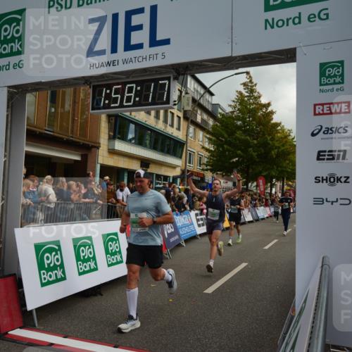 20.09.2026 - PSD Bank Halbmarathon LAZAROV Photography http://msf.ph/oto/10552865 20.09.2026 11:58:16 Ziel 1020, 1140, 1311, 1313, 1406, 1592, 2448, 2585, 2900, 2993, 4528, 4597, 4635, 4659 meine-sportfotos.de