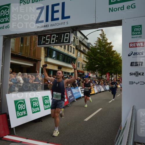 20.09.2026 - PSD Bank Halbmarathon LAZAROV Photography http://msf.ph/oto/10552870 20.09.2026 11:58:17 Ziel 1020, 1140, 1311, 1406, 1592, 2448, 2577, 2585, 2900, 2993, 4528, 4597, 4635, 4659, 4750 meine-sportfotos.de