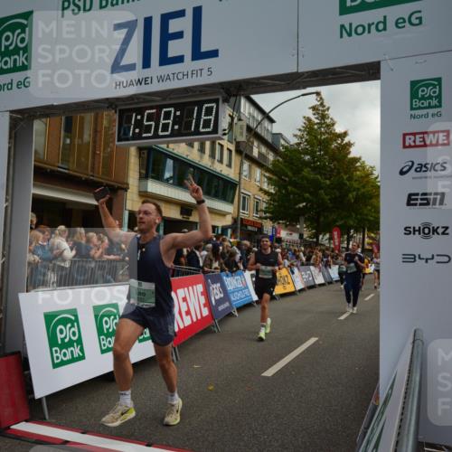 20.09.2026 - PSD Bank Halbmarathon LAZAROV Photography http://msf.ph/oto/10552871 20.09.2026 11:58:17 Ziel 1020, 1140, 1311, 1406, 1592, 2448, 2577, 2585, 2900, 2993, 4528, 4597, 4635, 4659, 4750 meine-sportfotos.de