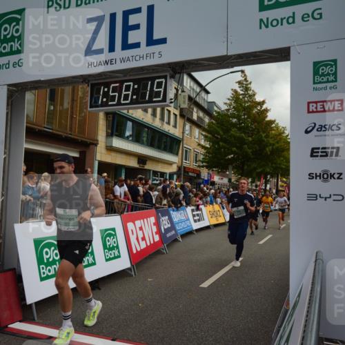 20.09.2026 - PSD Bank Halbmarathon LAZAROV Photography http://msf.ph/oto/10552873 20.09.2026 11:58:19 Ziel 1020, 1406, 2448, 2577, 2585, 2900, 2993, 4528, 4597, 4635, 4641, 4659, 4750 meine-sportfotos.de