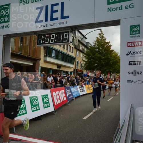 20.09.2026 - PSD Bank Halbmarathon LAZAROV Photography http://msf.ph/oto/10552874 20.09.2026 11:58:19 Ziel 1020, 1406, 2448, 2577, 2585, 2900, 2993, 4528, 4597, 4635, 4641, 4659, 4750 meine-sportfotos.de