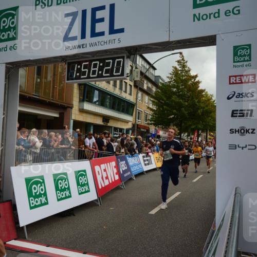 20.09.2026 - PSD Bank Halbmarathon LAZAROV Photography http://msf.ph/oto/10552875 20.09.2026 11:58:19 Ziel 1020, 1406, 2448, 2577, 2585, 2900, 2993, 4528, 4597, 4635, 4641, 4659, 4750 meine-sportfotos.de