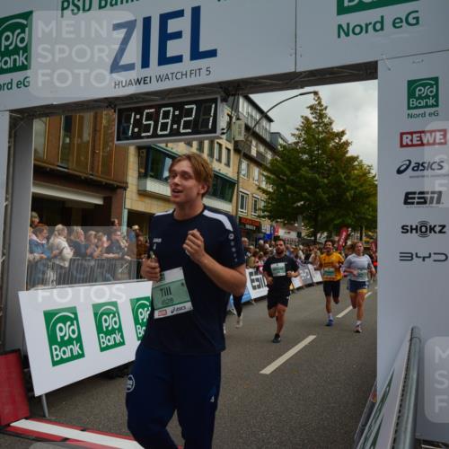 20.09.2026 - PSD Bank Halbmarathon LAZAROV Photography http://msf.ph/oto/10552882 20.09.2026 11:58:20 Ziel 1020, 1398, 1406, 2448, 2577, 2585, 2900, 2993, 4528, 4597, 4623, 4635, 4641, 4659, 4750 meine-sportfotos.de