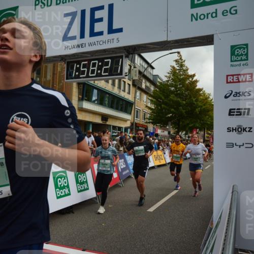 20.09.2026 - PSD Bank Halbmarathon LAZAROV Photography http://msf.ph/oto/10552885 20.09.2026 11:58:21 Ziel 1020, 1398, 1406, 2448, 2577, 2585, 2900, 2993, 3604, 4528, 4597, 4623, 4635, 4641, 4659, 4750 meine-sportfotos.de