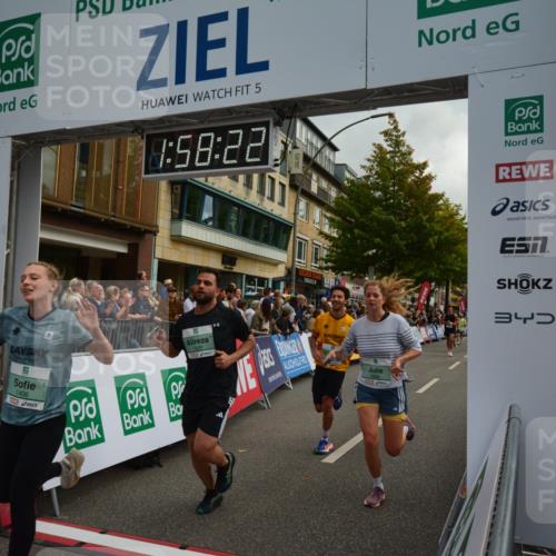 20.09.2026 - PSD Bank Halbmarathon LAZAROV Photography http://msf.ph/oto/10552888 20.09.2026 11:58:22 Ziel 1020, 1398, 1406, 2577, 2585, 2612, 2900, 2993, 3604, 4528, 4597, 4623, 4635, 4641, 4659, 4750 meine-sportfotos.de