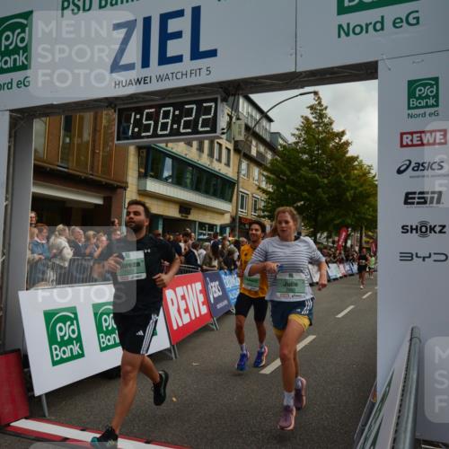 20.09.2026 - PSD Bank Halbmarathon LAZAROV Photography http://msf.ph/oto/10552889 20.09.2026 11:58:22 Ziel 1020, 1398, 1406, 2577, 2585, 2612, 2900, 2993, 3604, 4528, 4597, 4623, 4635, 4641, 4659, 4750 meine-sportfotos.de