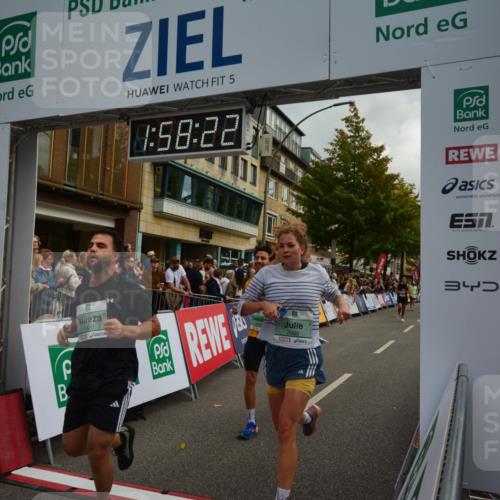 20.09.2026 - PSD Bank Halbmarathon LAZAROV Photography http://msf.ph/oto/10552890 20.09.2026 11:58:22 Ziel 1020, 1398, 1406, 2577, 2585, 2612, 2900, 2993, 3604, 4528, 4597, 4623, 4635, 4641, 4659, 4750 meine-sportfotos.de