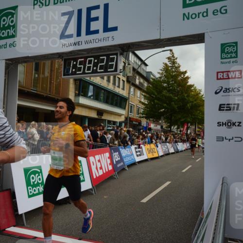 20.09.2026 - PSD Bank Halbmarathon LAZAROV Photography http://msf.ph/oto/10552894 20.09.2026 11:58:23 Ziel 1020, 1398, 1406, 1621, 2577, 2585, 2612, 2900, 2993, 3604, 4528, 4597, 4623, 4635, 4641, 4659, 4750 meine-sportfotos.de
