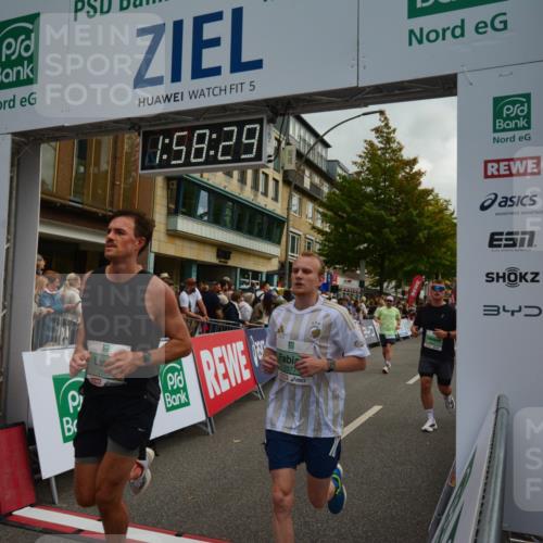 20.09.2026 - PSD Bank Halbmarathon LAZAROV Photography http://msf.ph/oto/10552898 20.09.2026 11:58:28 Ziel 1020, 1398, 1406, 1621, 2577, 2585, 2612, 2900, 3604, 3801, 4623, 4641, 4659, 4750 meine-sportfotos.de
