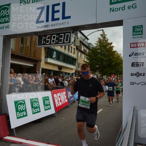 20.09.2026 - PSD Bank Halbmarathon LAZAROV Photography http://msf.ph/oto/10552903 20.09.2026 11:58:30 Ziel 1398, 1621, 1956, 2577, 2585, 2612, 3183, 3490, 3604, 3801, 4623, 4641, 4750 meine-sportfotos.de