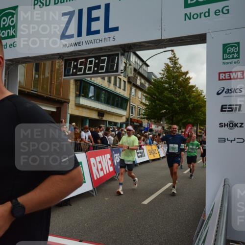 20.09.2026 - PSD Bank Halbmarathon LAZAROV Photography http://msf.ph/oto/10552908 20.09.2026 11:58:31 Ziel 1398, 1621, 1956, 2577, 2585, 2612, 3183, 3490, 3604, 3801, 4623, 4641, 4750 meine-sportfotos.de