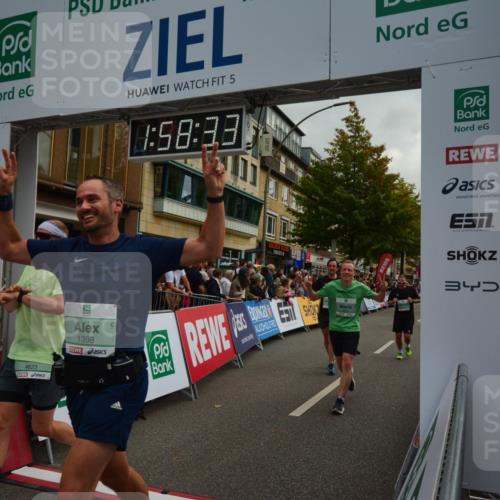 20.09.2026 - PSD Bank Halbmarathon LAZAROV Photography http://msf.ph/oto/10552912 20.09.2026 11:58:32 Ziel 1398, 1621, 1956, 2577, 2585, 2612, 3183, 3490, 3604, 3801, 4623, 4641, 4750 meine-sportfotos.de