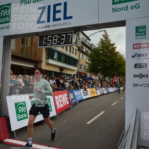 20.09.2026 - PSD Bank Halbmarathon LAZAROV Photography http://msf.ph/oto/10552931 20.09.2026 11:58:36 Ziel 1398, 1621, 1741, 1795, 1956, 2612, 3183, 3490, 3604, 3801, 4013, 4623, 4641 meine-sportfotos.de