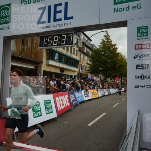 20.09.2026 - PSD Bank Halbmarathon LAZAROV Photography http://msf.ph/oto/10552932 20.09.2026 11:58:36 Ziel 1398, 1621, 1741, 1795, 1956, 2612, 3183, 3490, 3604, 3801, 4013, 4623, 4641 meine-sportfotos.de