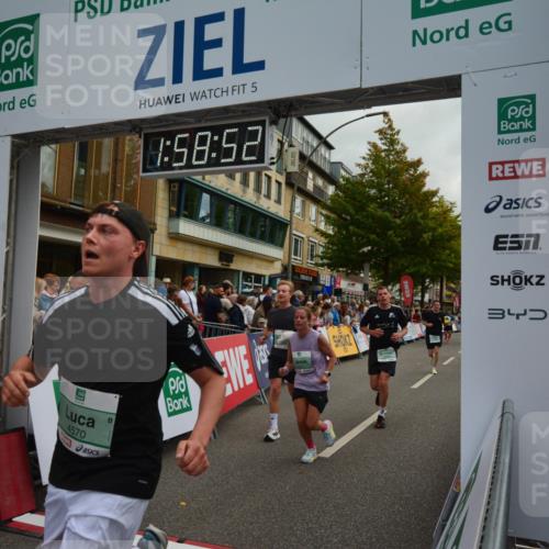 20.09.2026 - PSD Bank Halbmarathon LAZAROV Photography http://msf.ph/oto/10552963 20.09.2026 11:58:52 Ziel 1035, 1251, 1304, 1741, 1936, 2290, 3447, 3598, 3718, 3810, 4029, 4355, 4570, 4572, 4694, 4738 meine-sportfotos.de