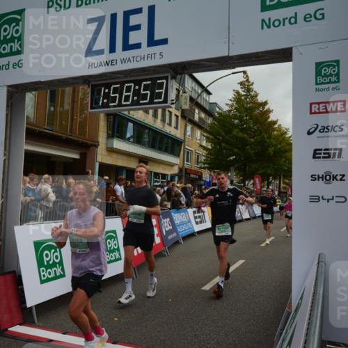 20.09.2026 - PSD Bank Halbmarathon LAZAROV Photography http://msf.ph/oto/10552967 20.09.2026 11:58:52 Ziel 1035, 1251, 1304, 1741, 1936, 2290, 3447, 3598, 3718, 3810, 4029, 4355, 4570, 4572, 4694, 4738 meine-sportfotos.de