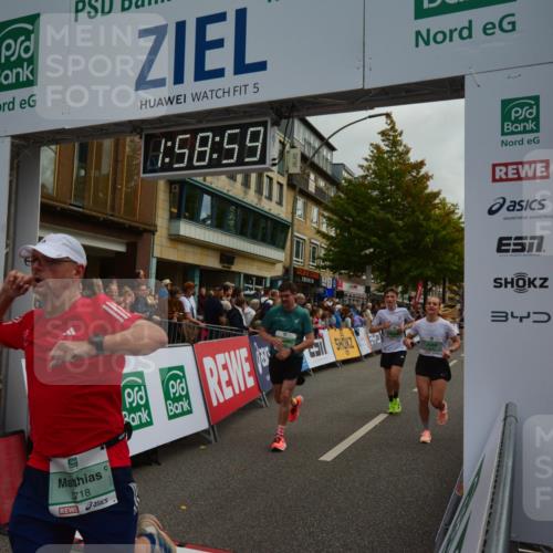 20.09.2026 - PSD Bank Halbmarathon LAZAROV Photography http://msf.ph/oto/10552989 20.09.2026 11:58:58 Ziel 1035, 1197, 1251, 1304, 1519, 1778, 2050, 2185, 3112, 3150, 3447, 3467, 3598, 3718, 3810, 3940, 4029, 4223, 4286, 4355, 4694, 4738 meine-sportfotos.de