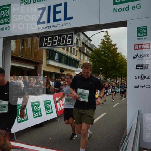 20.09.2026 - PSD Bank Halbmarathon LAZAROV Photography http://msf.ph/oto/10553003 20.09.2026 11:59:05 Ziel 1197, 1519, 1749, 1778, 2050, 2185, 3112, 3150, 3194, 3467, 3940, 4029, 4223, 4286, 4591, 4694, 4738 meine-sportfotos.de