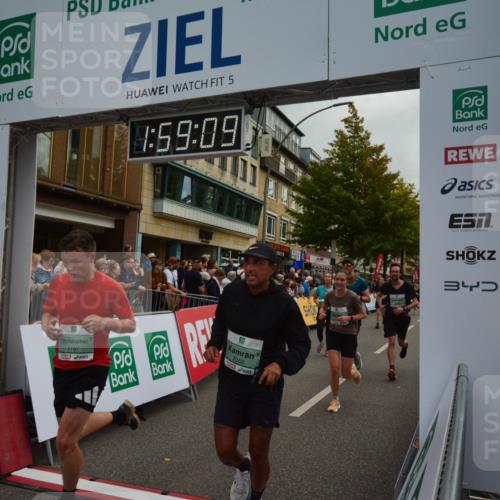 20.09.2026 - PSD Bank Halbmarathon LAZAROV Photography http://msf.ph/oto/10553014 20.09.2026 11:59:08 Ziel 1197, 1519, 1749, 1778, 2050, 2185, 3112, 3150, 3194, 3467, 3940, 4223, 4286, 4428, 4591 meine-sportfotos.de