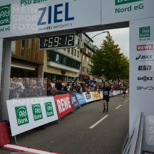 20.09.2026 - PSD Bank Halbmarathon LAZAROV Photography http://msf.ph/oto/10553025 20.09.2026 11:59:11 Ziel 1197, 1519, 1749, 1778, 2050, 2185, 2370, 3112, 3150, 3194, 3467, 3940, 4223, 4286, 4428, 4591 meine-sportfotos.de