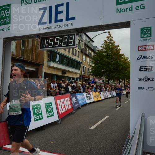 20.09.2026 - PSD Bank Halbmarathon LAZAROV Photography http://msf.ph/oto/10553049 20.09.2026 11:59:22 Ziel 1091, 1093, 1095, 1098, 1749, 2370, 2736, 3668, 4428 meine-sportfotos.de