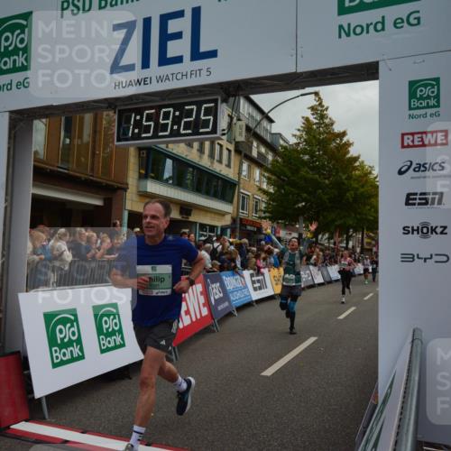 20.09.2026 - PSD Bank Halbmarathon LAZAROV Photography http://msf.ph/oto/10553054 20.09.2026 11:59:25 Ziel 1091, 1093, 1095, 1098, 2085, 2370, 2736, 3066, 3390, 3668, 3771, 3772 meine-sportfotos.de