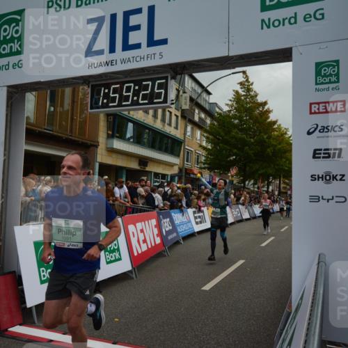 20.09.2026 - PSD Bank Halbmarathon LAZAROV Photography http://msf.ph/oto/10553055 20.09.2026 11:59:25 Ziel 1091, 1093, 1095, 1098, 2085, 2370, 2736, 3066, 3390, 3668, 3771, 3772 meine-sportfotos.de