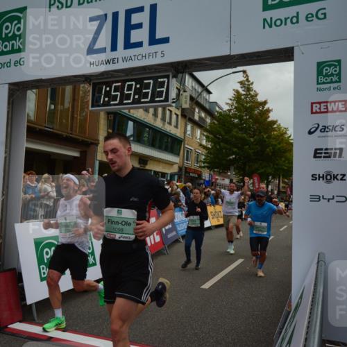 20.09.2026 - PSD Bank Halbmarathon LAZAROV Photography http://msf.ph/oto/10553075 20.09.2026 11:59:33 Ziel 1093, 1095, 1098, 1279, 2085, 2208, 2439, 2670, 2736, 3066, 3390, 3771, 3772, 4711 meine-sportfotos.de