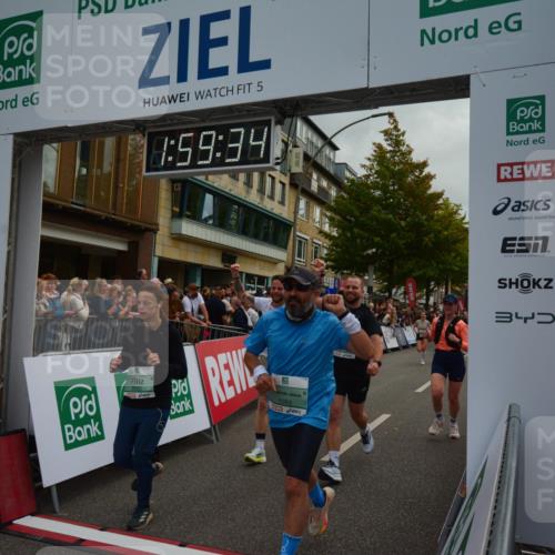 20.09.2026 - PSD Bank Halbmarathon LAZAROV Photography http://msf.ph/oto/10553081 20.09.2026 11:59:34 Ziel 1093, 1095, 1098, 1279, 2085, 2208, 2439, 2670, 2736, 3066, 3390, 3771, 3772, 4711 meine-sportfotos.de