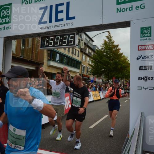 20.09.2026 - PSD Bank Halbmarathon LAZAROV Photography http://msf.ph/oto/10553084 20.09.2026 11:59:34 Ziel 1093, 1095, 1098, 1279, 2085, 2208, 2439, 2670, 2736, 3066, 3390, 3771, 3772, 4711 meine-sportfotos.de