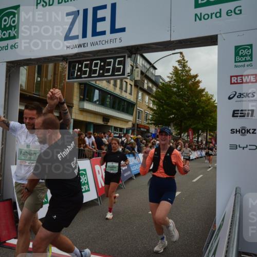 20.09.2026 - PSD Bank Halbmarathon LAZAROV Photography http://msf.ph/oto/10553087 20.09.2026 11:59:35 Ziel 1093, 1095, 1098, 1279, 2085, 2208, 2439, 2670, 2736, 3066, 3390, 3771, 3772, 4711 meine-sportfotos.de