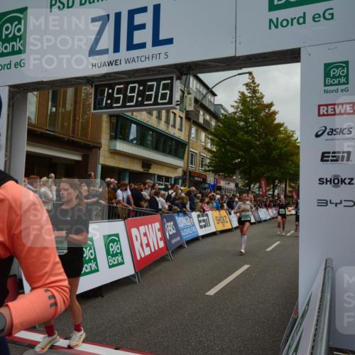 20.09.2026 - PSD Bank Halbmarathon LAZAROV Photography http://msf.ph/oto/10553092 20.09.2026 11:59:36 Ziel 1093, 1098, 1279, 2085, 2208, 2439, 2670, 2736, 3066, 3390, 3771, 3772, 4711 meine-sportfotos.de